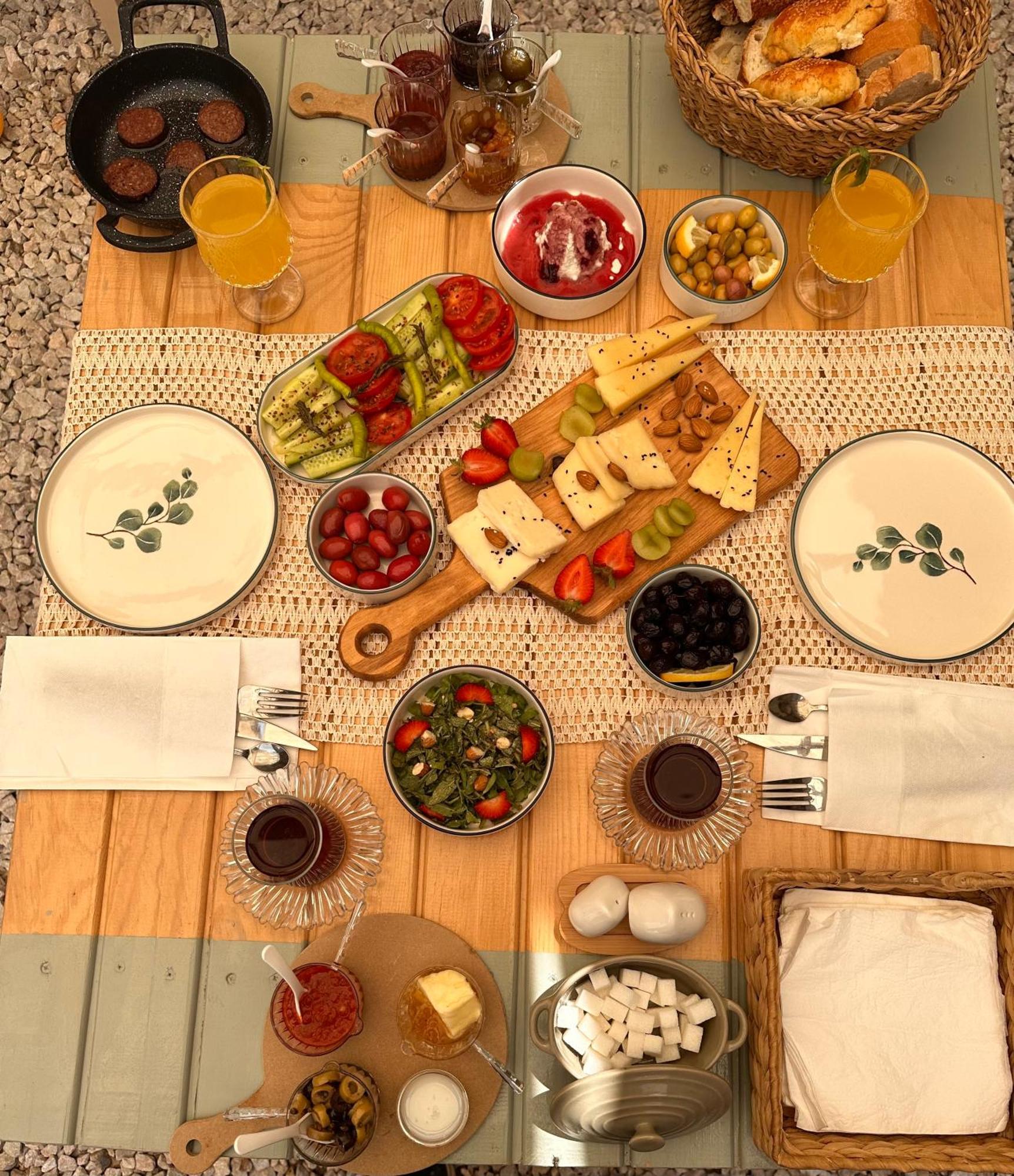 Hanole Guest House Ayvalik Exterior photo